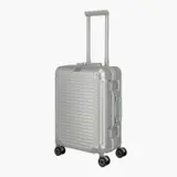 Sølvfarvet Travelite Next aluminiumskuffert i kabinestørrelse med vandrette riller og to klik-låse